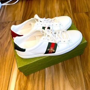 GUCCI NEW ACE SNEAKER (women) size 40.5 EU / 10.5 US